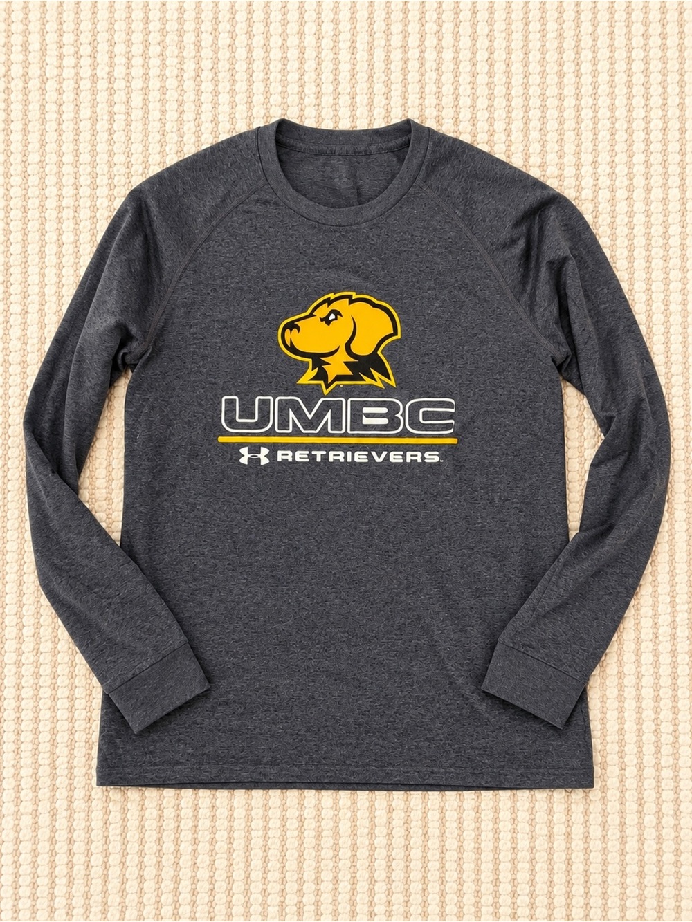 Under Armour UMBC Retrievers Long Sleeve Performance Shirt Size Medium Gray